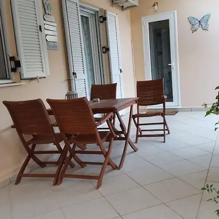Amaryllis Cozy * Argostoli (Kefalonia)
